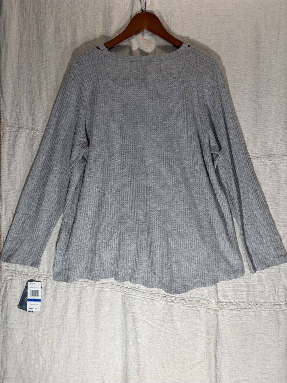 Democracy Gray Waffle Knit V Neck Cold Shoulder Top XL NWT - Picture 8 of 9